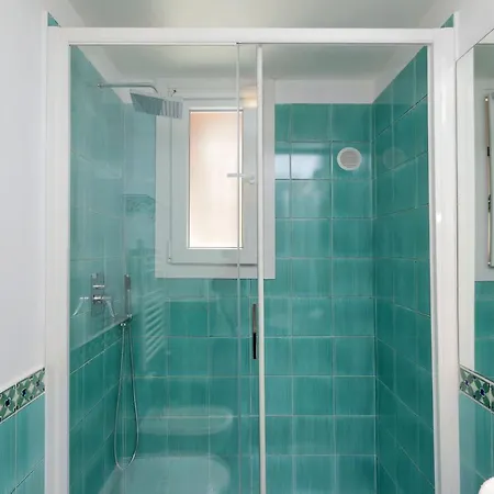 Апартаменты Romeasyoulike - Colosseo Experience 23 *